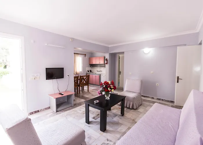 Hanedan 3* Foça